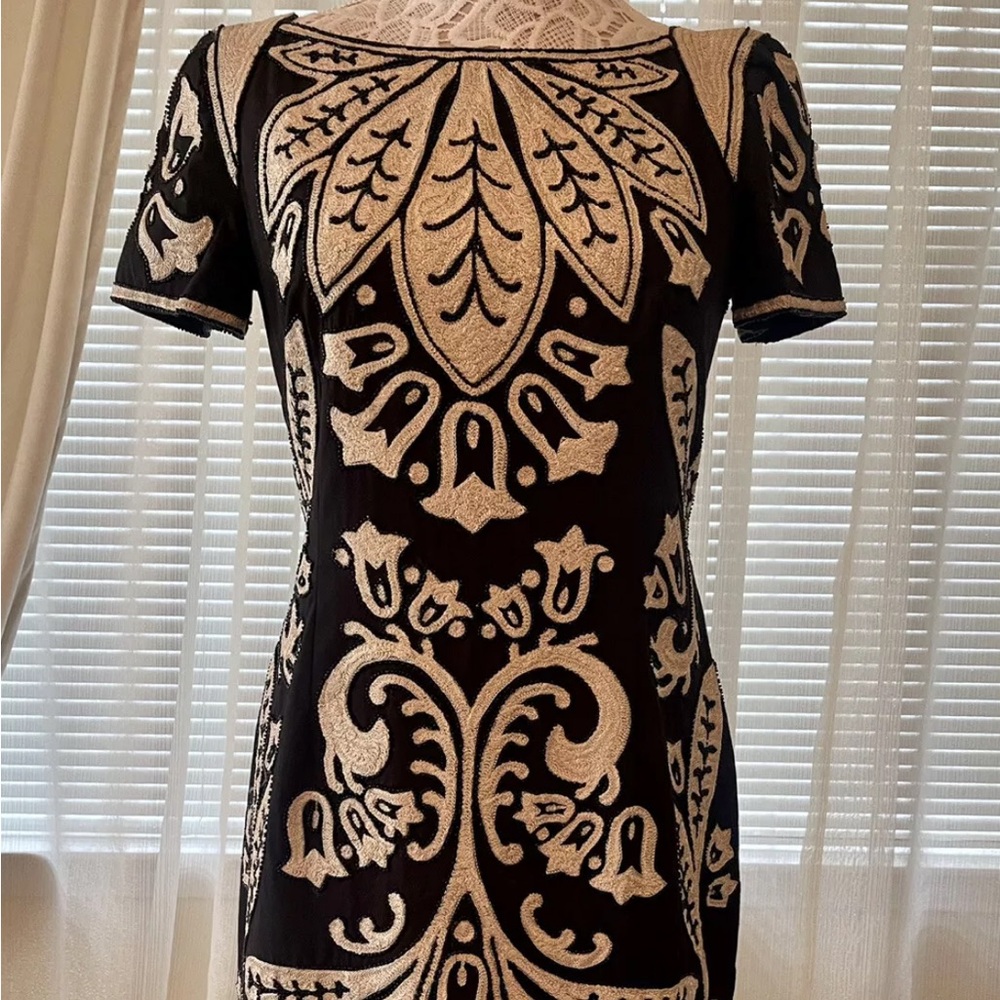 french connection black mini dress embroidered size 8 runs like size 6 org $350